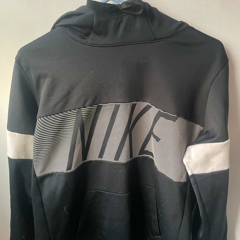 Large Nike hoodie